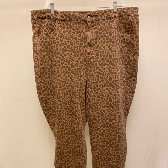 American Eagle Super High Rise Jeggings, Curvy Stretch Leopard Cheetah Plus 24 - Picture 12 of 12